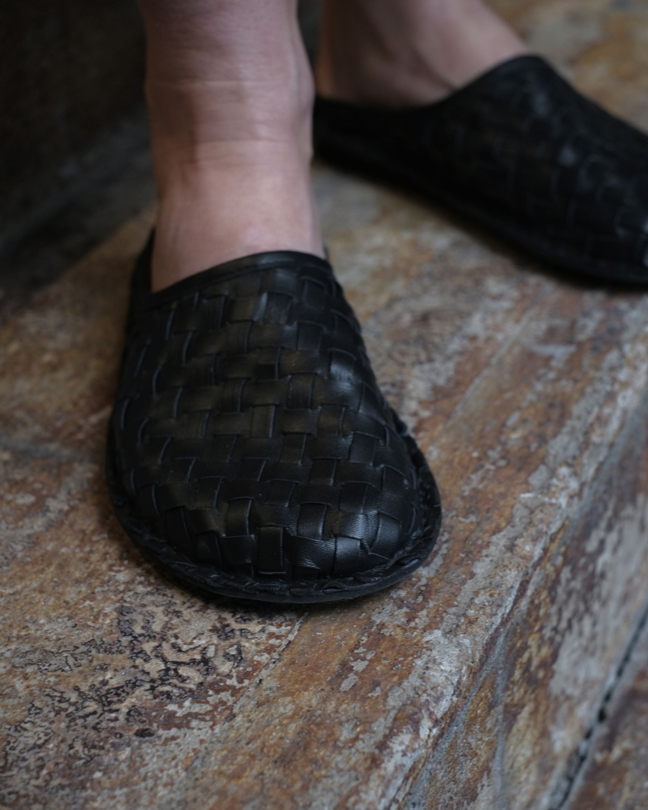 ROMA Woven Leather Preto Black – VIBAe