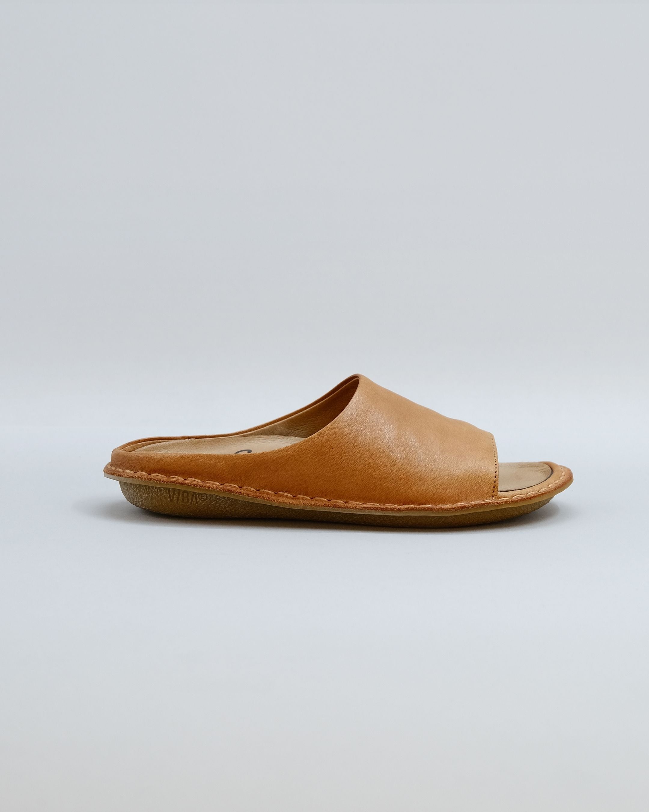 SAINT TROPEZ Leather Fawn Tan