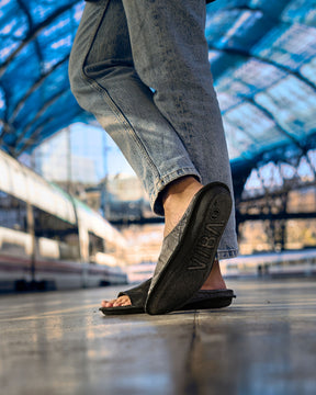 SAINT TROPEZ Leather Preto Black